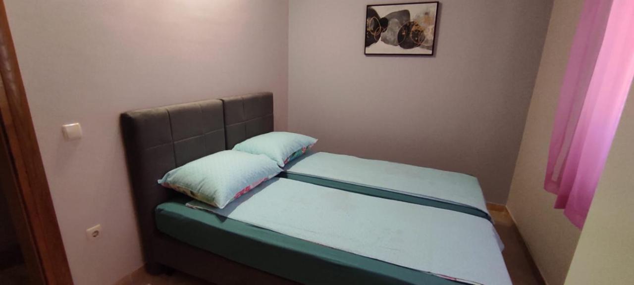 Apartmani Vugec Vir Esterno foto
