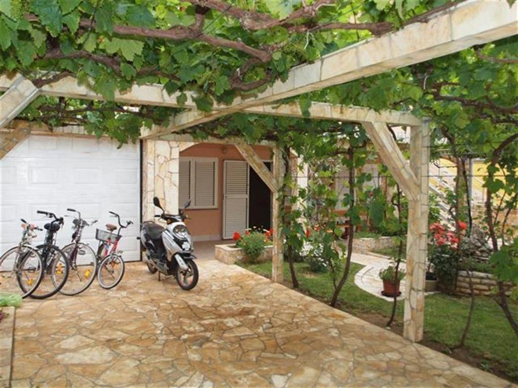 Apartmani Vugec Vir Esterno foto